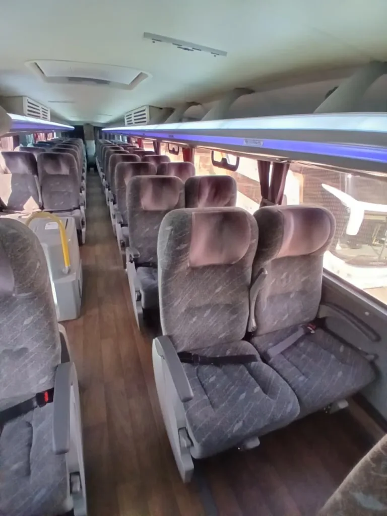 Ônibus Comil Invictus DD B450R 2019 seminovo à venda, código 554 - foto 05