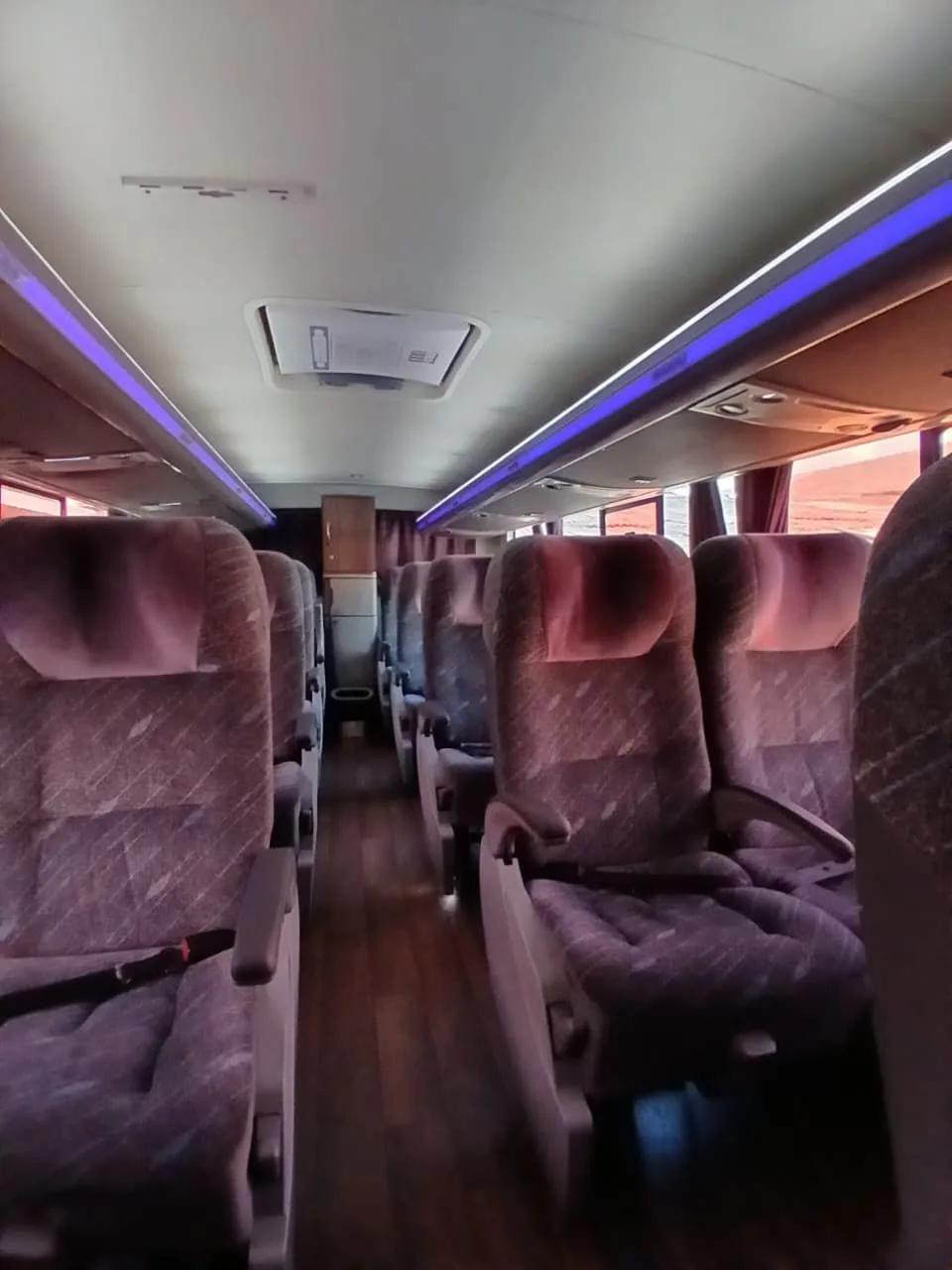 Ônibus Comil Invictus DD B450R 2019 seminovo à venda, código 554 - foto 08