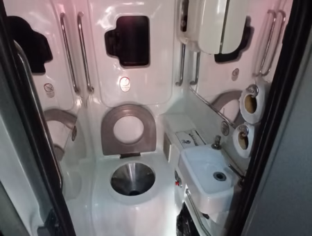 Ônibus Comil Invictus DD B450R 2019 seminovo à venda, código 554 - foto 09