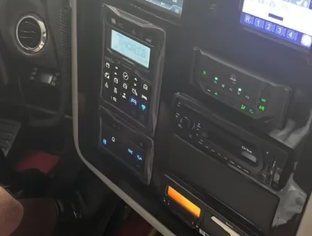 Ônibus Comil Invictus DD Volvo B420R 2022 seminovo à venda, código 267 - foto 04