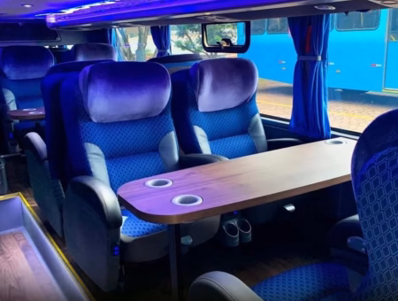 Ônibus Comil Invictus DD Volvo B420R 2022 seminovo à venda, código 267 - foto 05