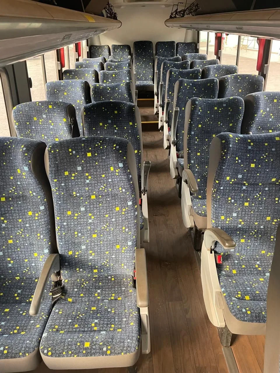 Ônibus Comil Piá Mercedes LO 916 2022 seminovo à venda, código 294 - foto 08