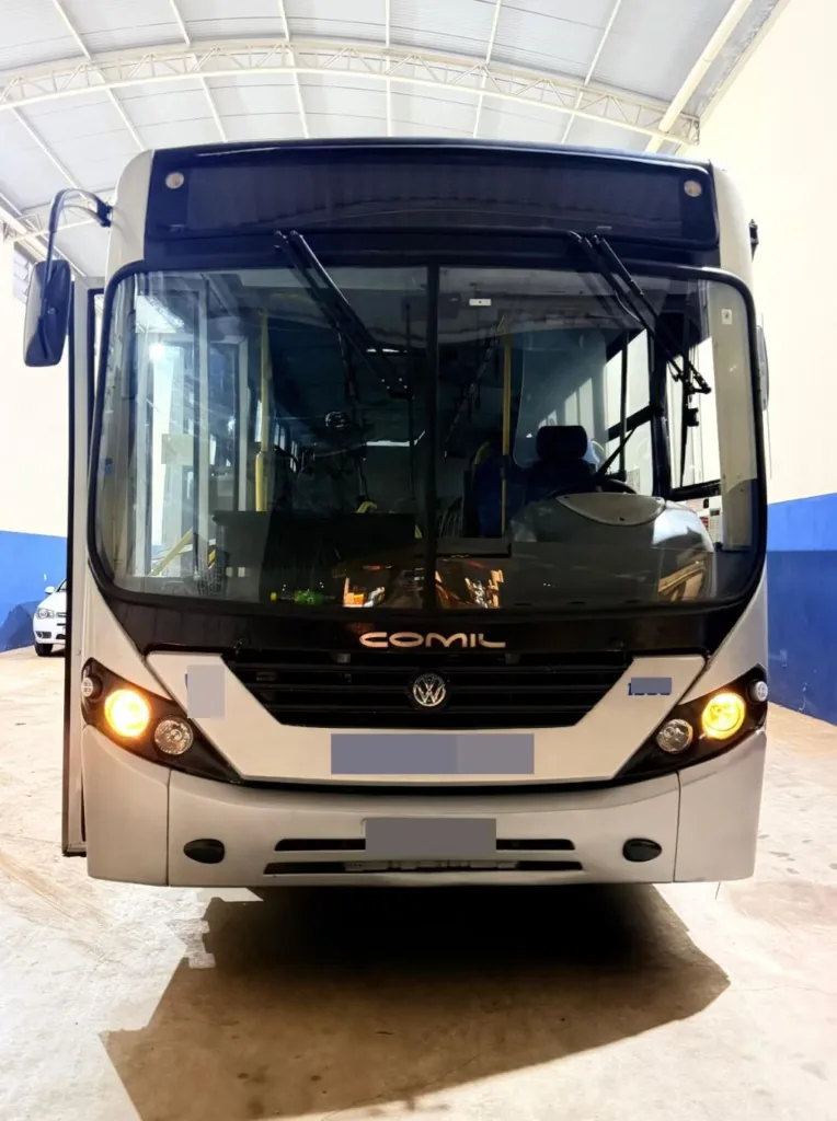 Ônibus Comil Svelto VW 15.190 padrão rural 2012 seminovo à venda, código 437 - foto 01