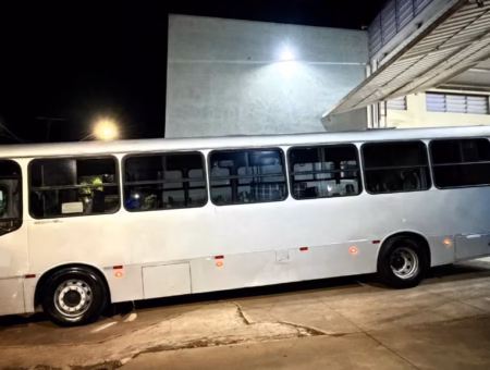 Ônibus Comil Svelto VW 15.190 padrão rural 2012 seminovo à venda, código 437 - foto 04