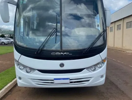 Ônibus Comil Versatile Gold VW 17.230 2015 seminovo à venda, código 813 - foto 01