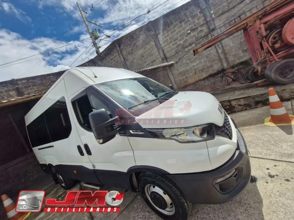 Van executiva Iveco Daily 45-170, 2022, COD.360 - foto 01