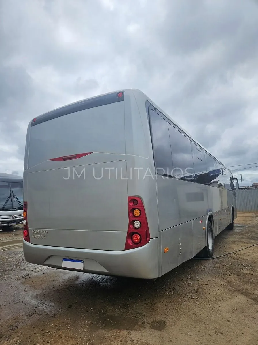 Ônibus Marcopolo Ideale 770 Volvo B270F 2015 seminovo à venda, código 416 - foto 03