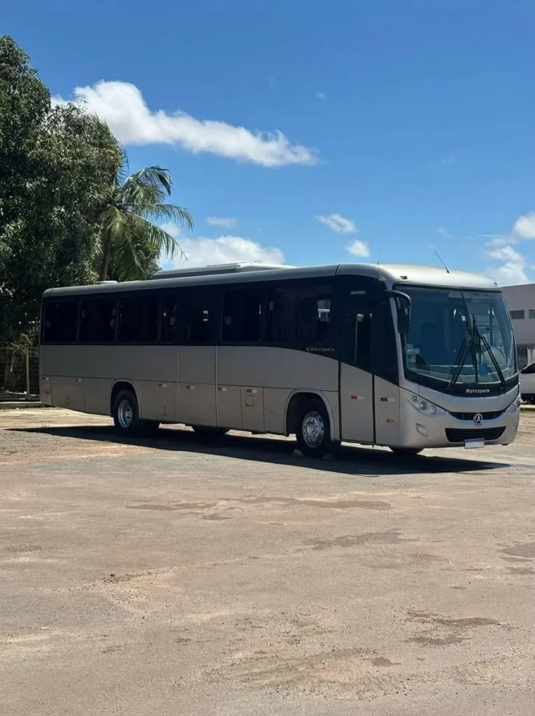 Ônibus Marcopolo Ideale 800 OF 1721 2023 seminovo à venda, código 587 - foto 01
