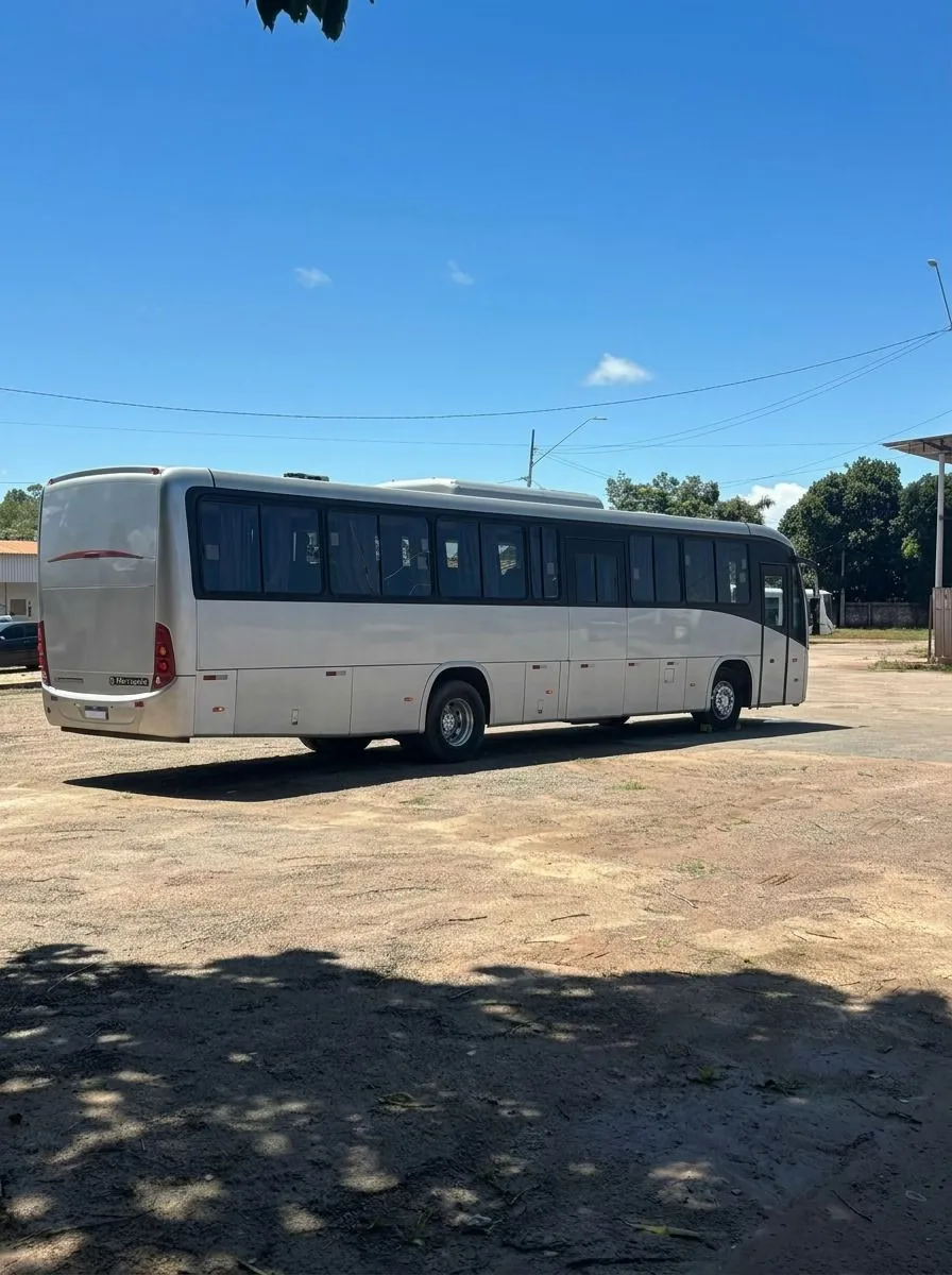 Ônibus Marcopolo Ideale 800 OF 1721 2023 seminovo à venda, código 587 - foto 03