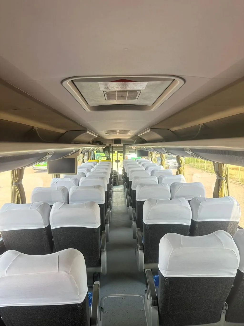 Ônibus Marcopolo Paradiso 1050 G7 B7R 2014 seminovo à venda, código 420 - foto 04