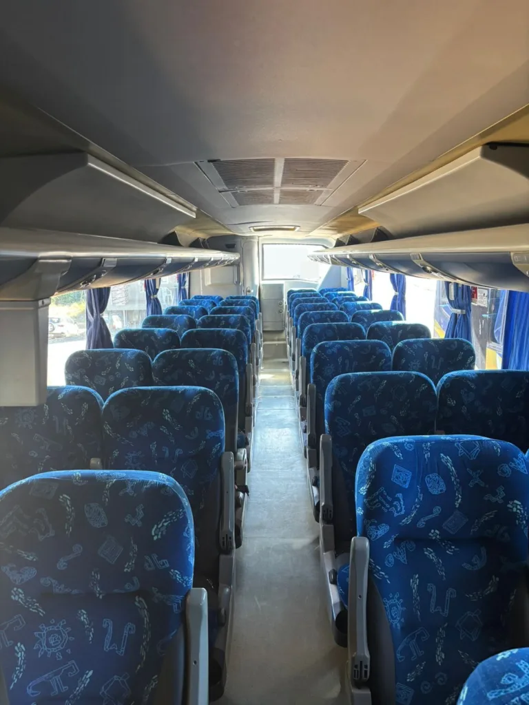 Ônibus Marcopolo Paradiso 1050 G7 Volvo B9R 2011 seminovo à venda, código 468 - foto 06