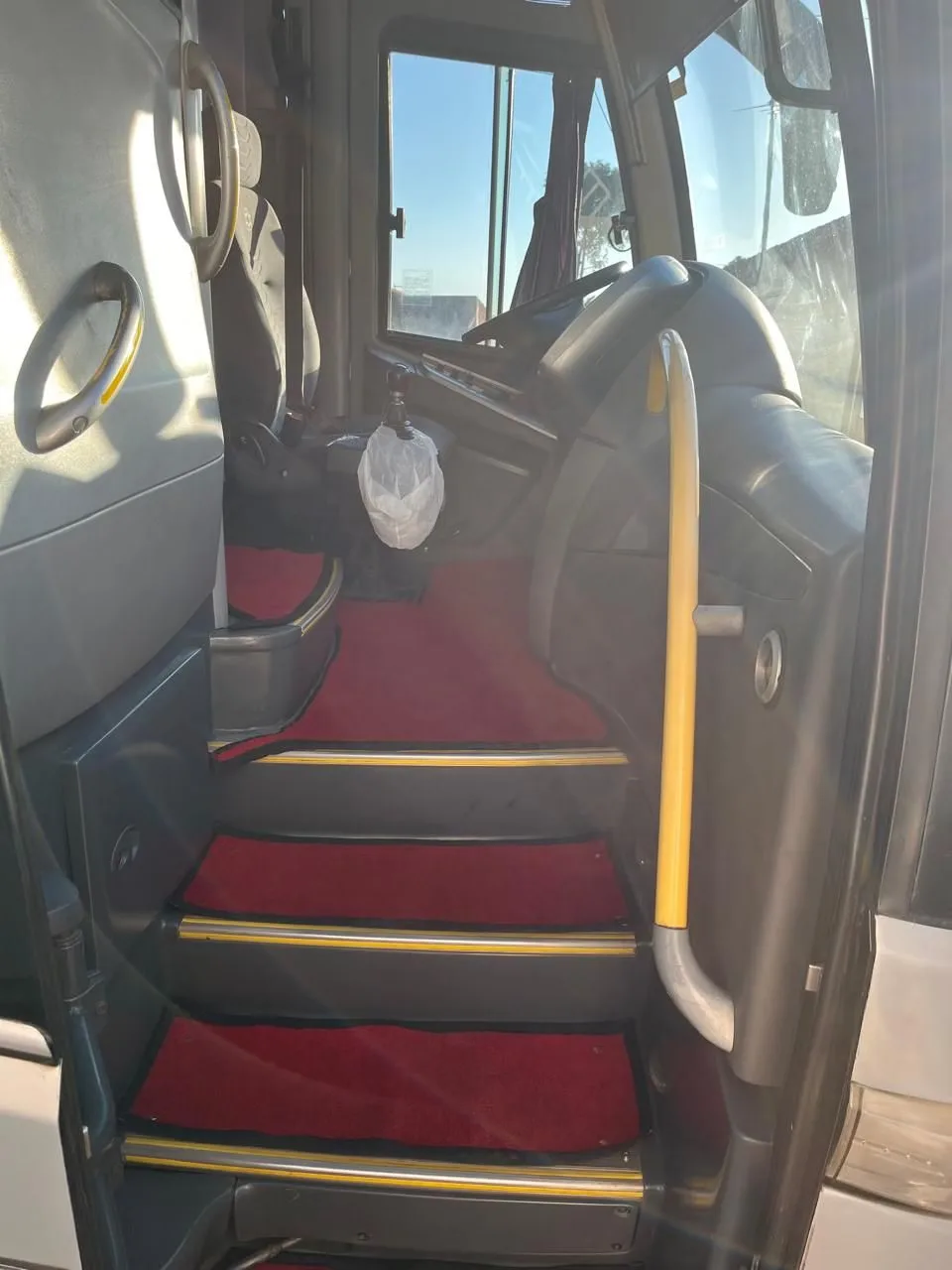 Ônibus Marcopolo Paradiso 1200 G7 Scania K310 2011 seminovo à venda, código 341 - foto 04