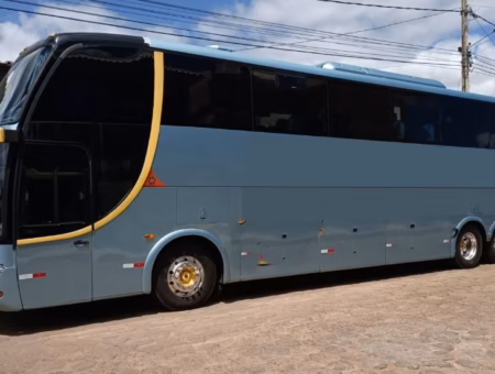 Ônibus Marcopolo Paradiso 1550 LD G6 K 380 2009 seminovo à venda, código 753 - foto 01