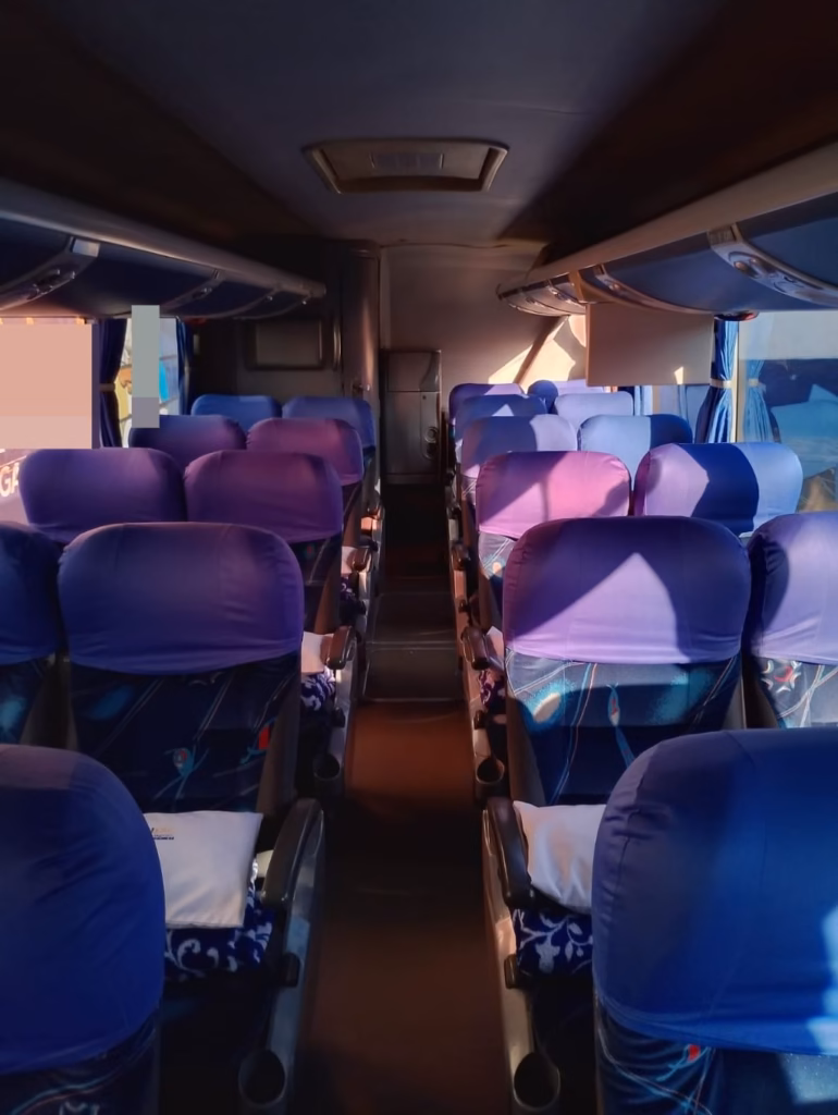 Ônibus Marcopolo Paradiso 1600 LD G7 modelo trucado 2011 seminovo à venda, código 797 - foto 09