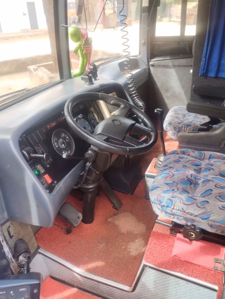 Ônibus Marcopolo Paradiso Onibus 1450 LD O400 1999 seminovo à venda, código 82 - foto 05
