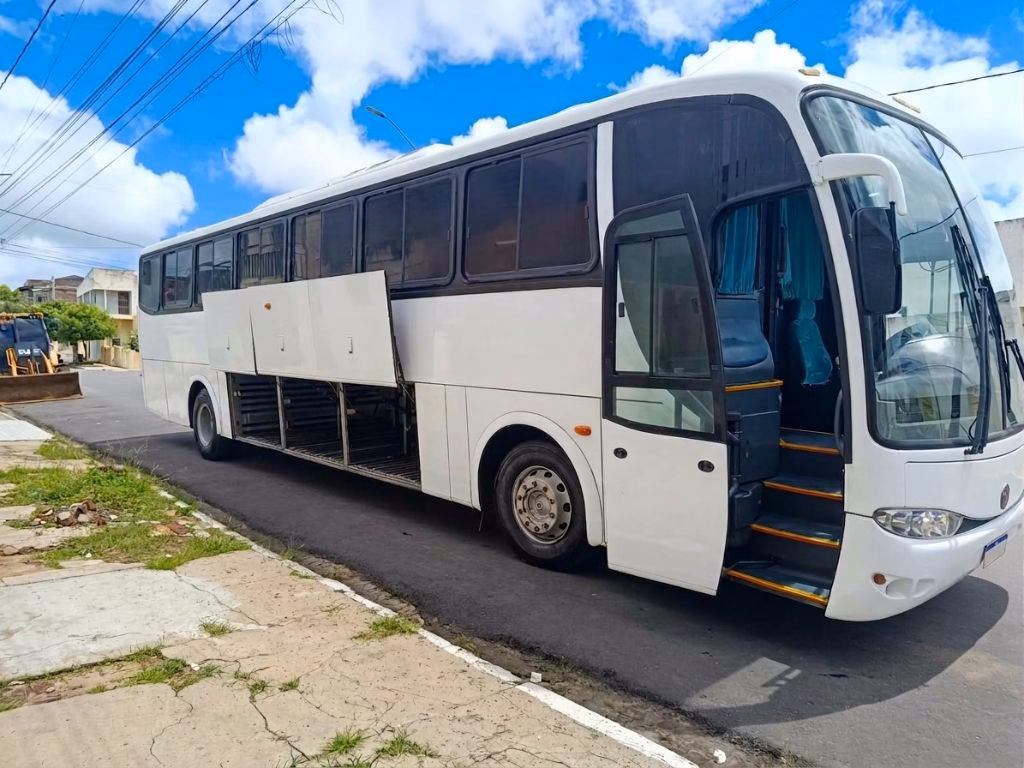 Ônibus Marcopolo Viaggio 1050 G6 Scania 2008 seminovo à venda, código 331 - foto 01