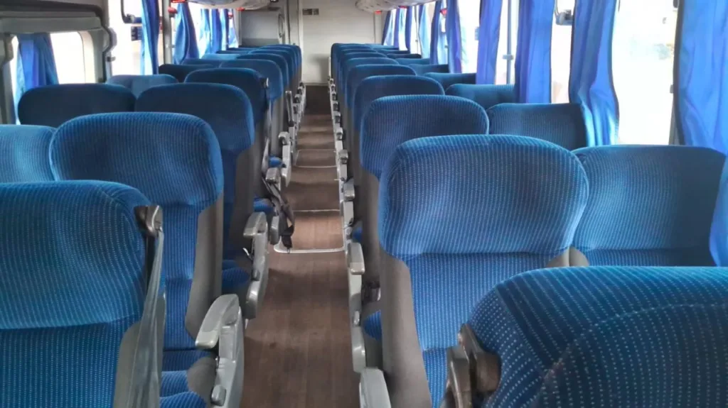 Ônibus Marcopolo Viaggio 900 G7 OF 1724 2021 seminovo à venda, código 191 - foto 07