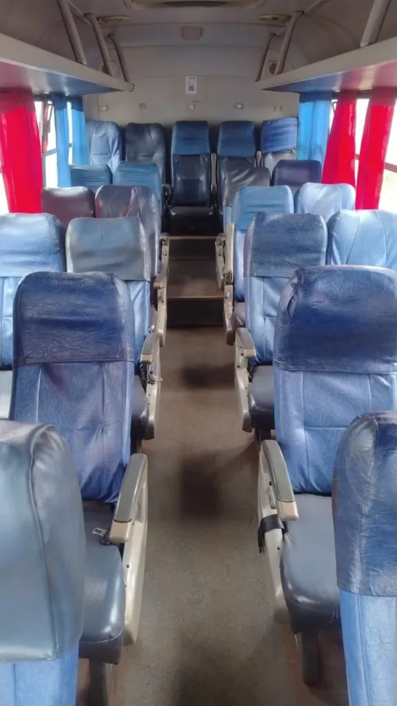 Ônibus Marcopolo Volare V8L Cummins 2015 seminovo à venda, código 748 - foto 06