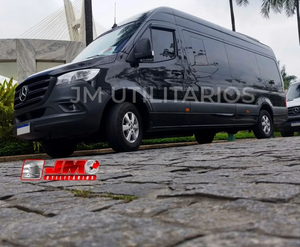 Ônibus Mercedes-Benz Sprinter 416 CDI Van Executiva Luxo 2022 seminovo à venda, código 217 - foto 04