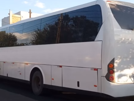 Ônibus Neobus New Road 340 OF 1721 2015 seminovo à venda, código 209 - foto 03