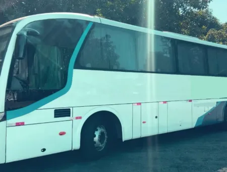 Ônibus Neobus Road R Mercedes-Benz OF 1721 2015 seminovo à venda, código 160 - foto 01