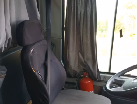 Ônibus Neobus Road R Mercedes-Benz OF 1721 2015 seminovo à venda, código 160 - foto 04