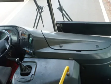 Ônibus Neobus Road R Mercedes-Benz OF 1721 2015 seminovo à venda, código 160 - foto 05