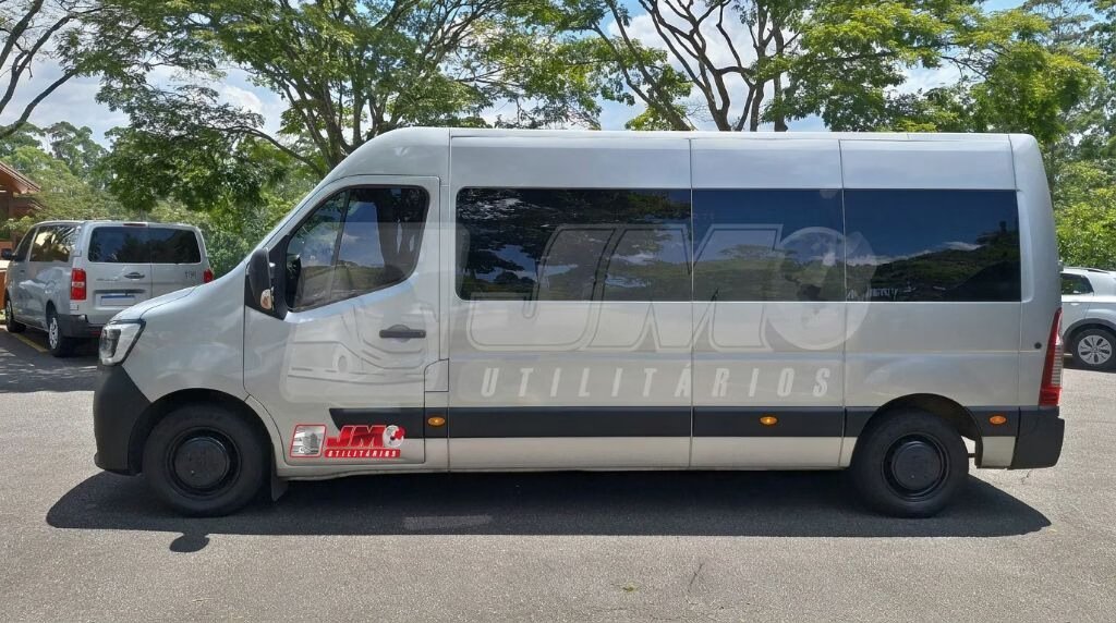 Ônibus Renault Master L3H2 2024 seminovo à venda, código 531 - foto 03