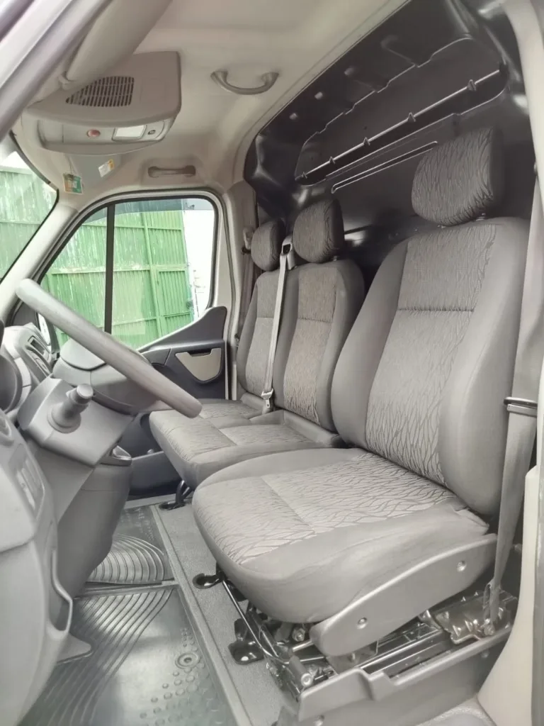 Ônibus Renault Master L3H2 Furgao 2022 seminovo à venda, código 434 - foto 05