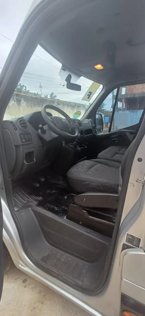 Ônibus Renault Master L3H2 Luxo 2020 seminovo à venda, código 173 - foto 05