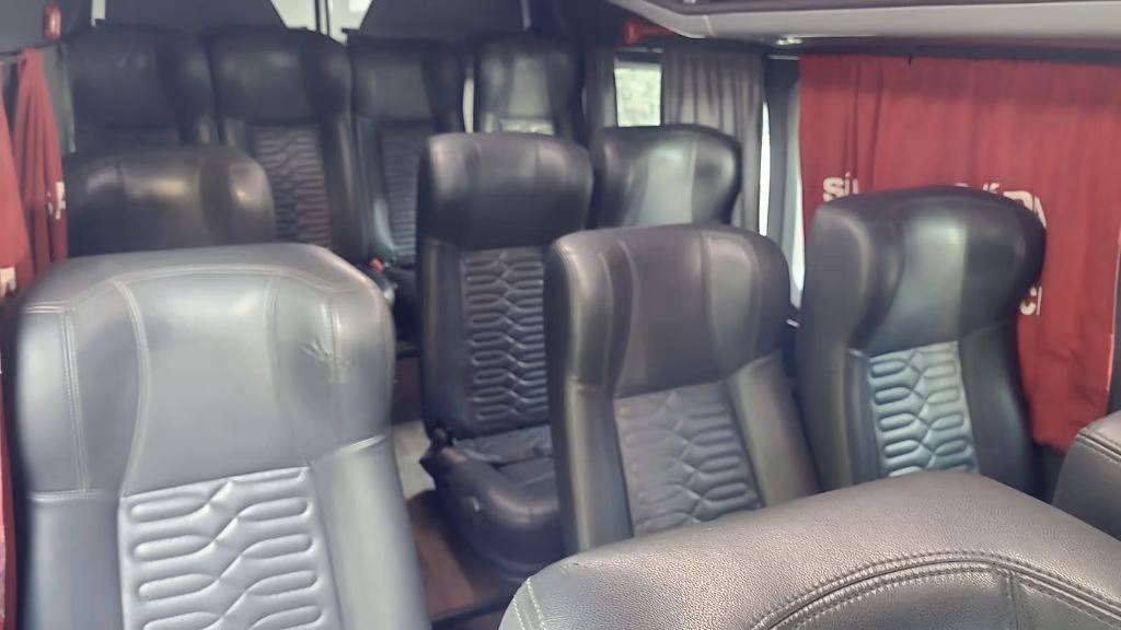 Ônibus Renault Van Master L3H2 2019 seminovo à venda, código 223 - foto 07