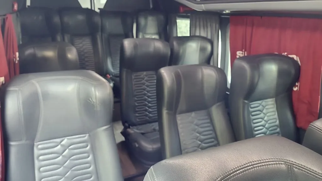 Ônibus Renault Van Master L3H2 2019 seminovo à venda, código 223 - foto 07