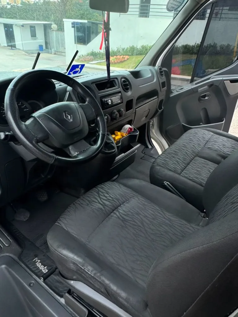 Ônibus Renault Van Master L3H2 2020 seminovo à venda, código 154 - foto 07