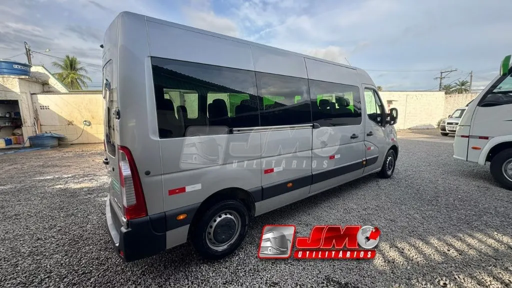 Ônibus Renault Van Master L3H2 2020 seminovo à venda, código 230 - foto 04