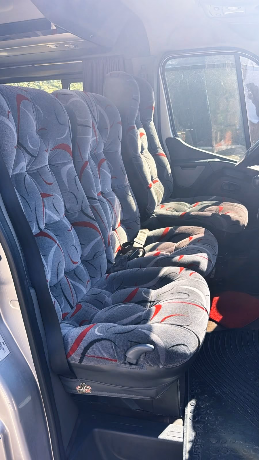 Ônibus Renault Van Master L3H2 2020 seminovo à venda, código 230 - foto 06