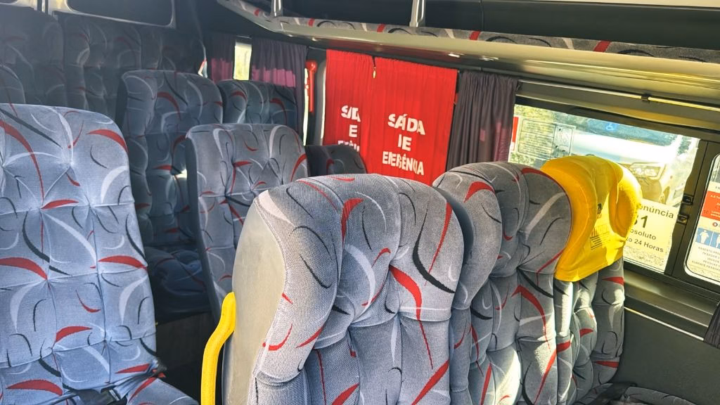 Ônibus Renault Van Master L3H2 2020 seminovo à venda, código 230 - foto 08