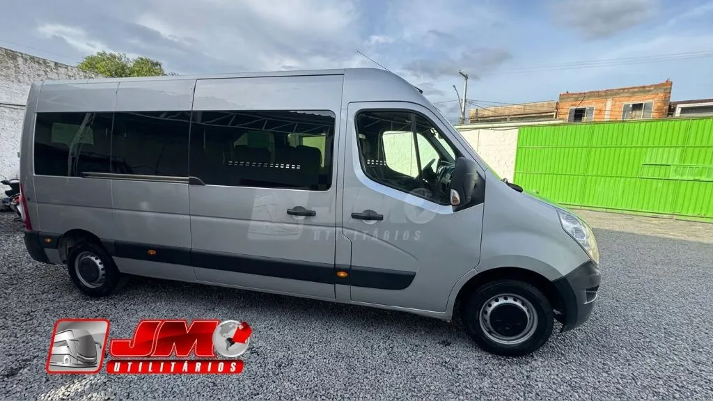 Ônibus Renault Van Master L3H2 2022 seminovo à venda, código 108 - foto 03