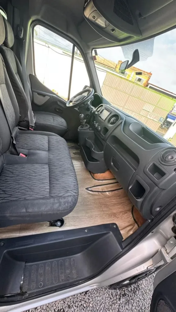 Ônibus Renault Van Master L3H2 2022 seminovo à venda, código 108 - foto 07