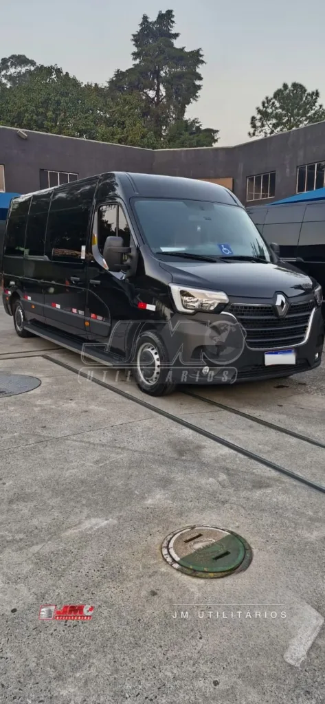 Ônibus Renault Van Master L3H2 2026 seminovo à venda, código 330 - foto 01