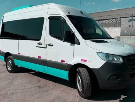 Ônibus Sprinter CDI 416 Curta T.Alto Luxo 2022 seminovo à venda, código 881 - foto 01