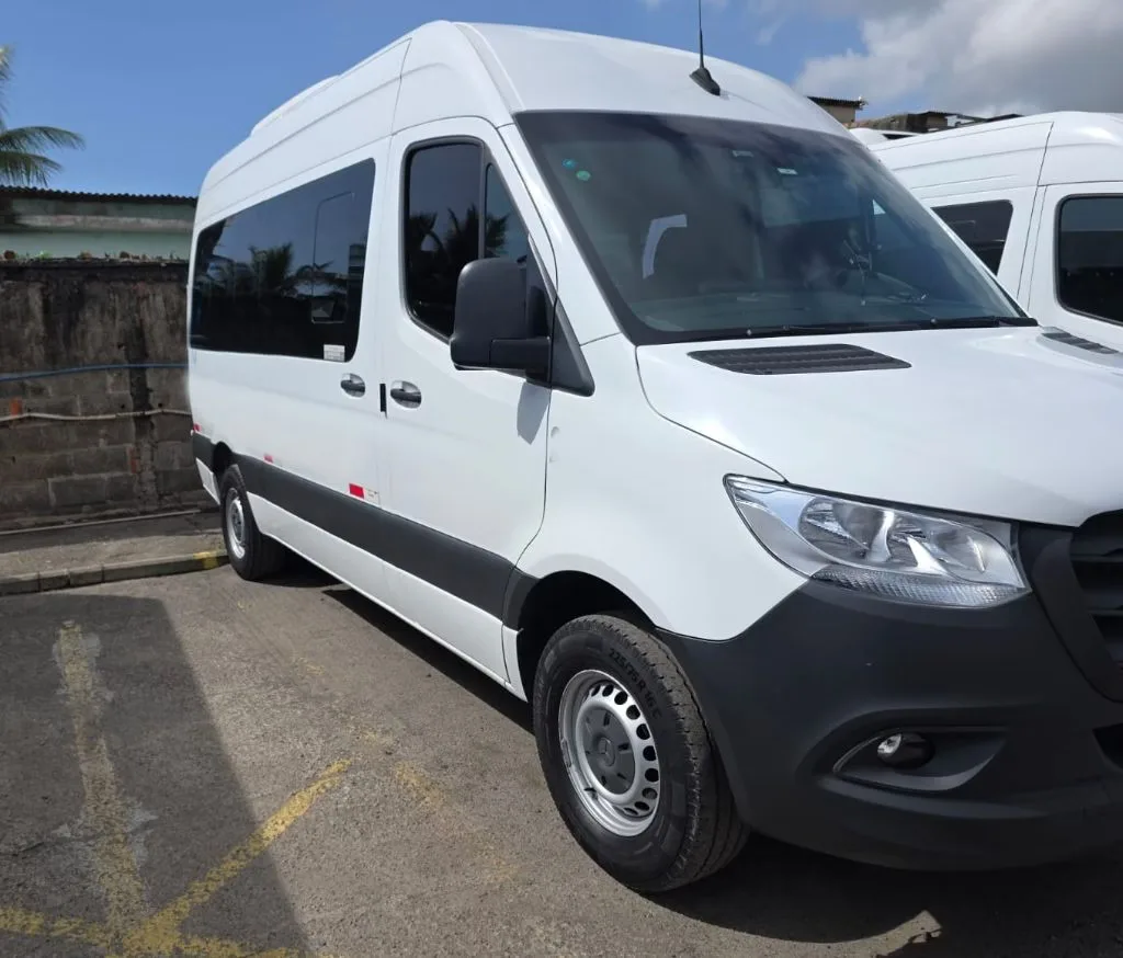 Ônibus SPRINTER CDI 417 CURTA T.ALTO LUXO JM 2024 seminovo à venda, código 155 - foto 01