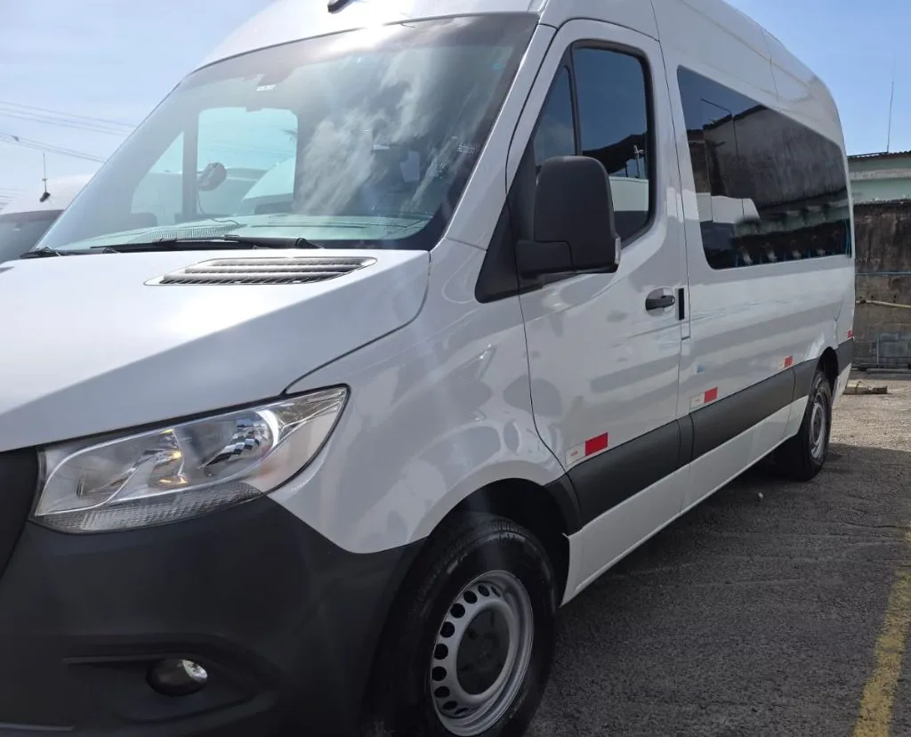 Ônibus SPRINTER CDI 417 CURTA T.ALTO LUXO JM 2024 seminovo à venda, código 155 - foto 03