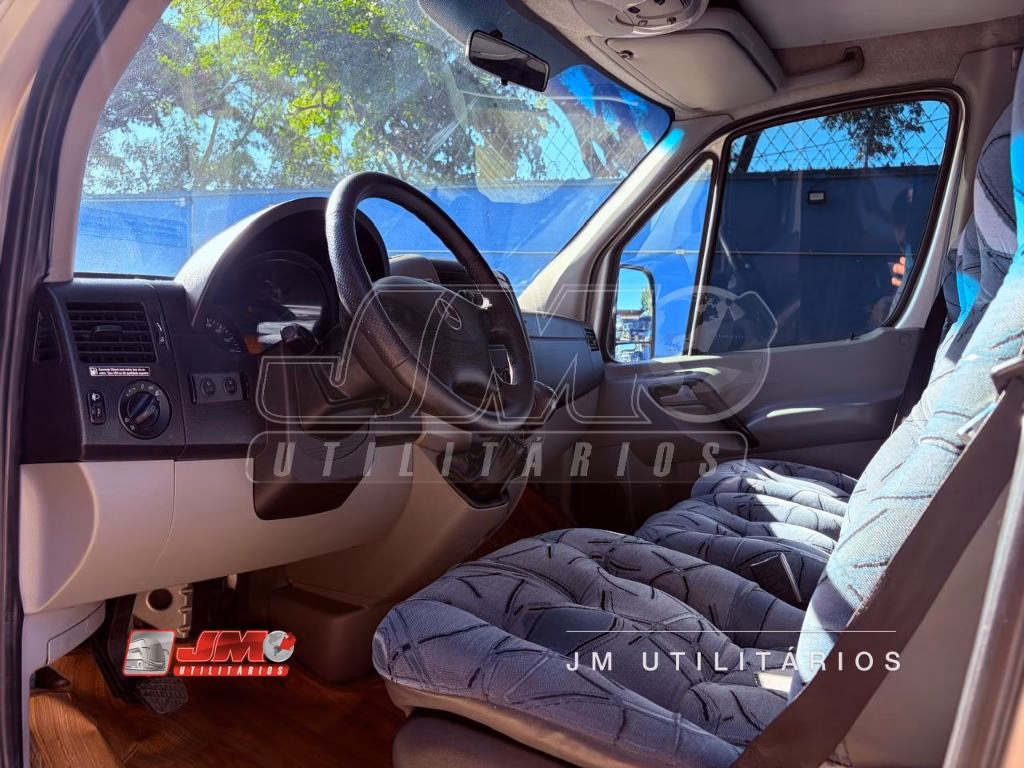Ônibus Sprinter Van 415 CDI Longa 2015 seminovo à venda, código 391 - foto 05