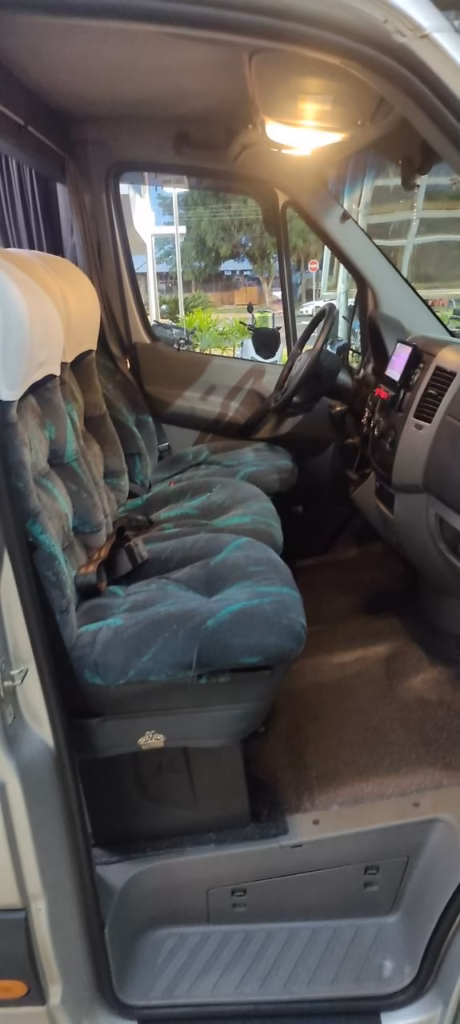 Ônibus Sprinter Van 415 CDI Longa 2018 seminovo à venda, código 867 - foto 04