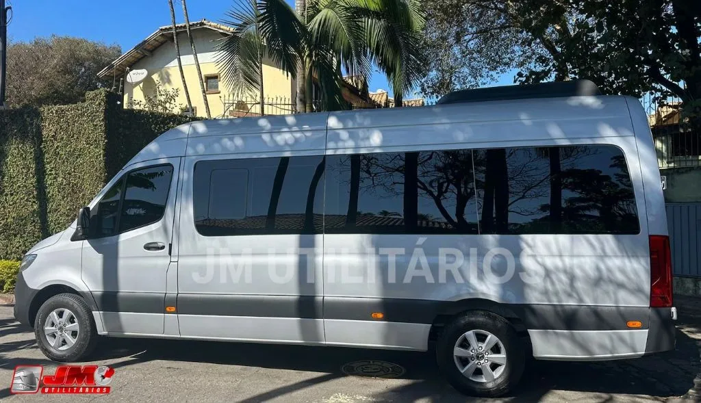 Ônibus Sprinter Van 417 CDI 2024 seminovo à venda, código 237 - foto 03
