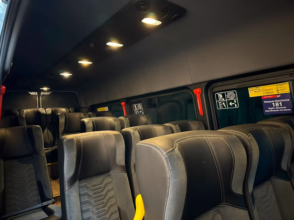 Ônibus Sprinter Van 417 CDI 2024 seminovo à venda, código 237 - foto 06