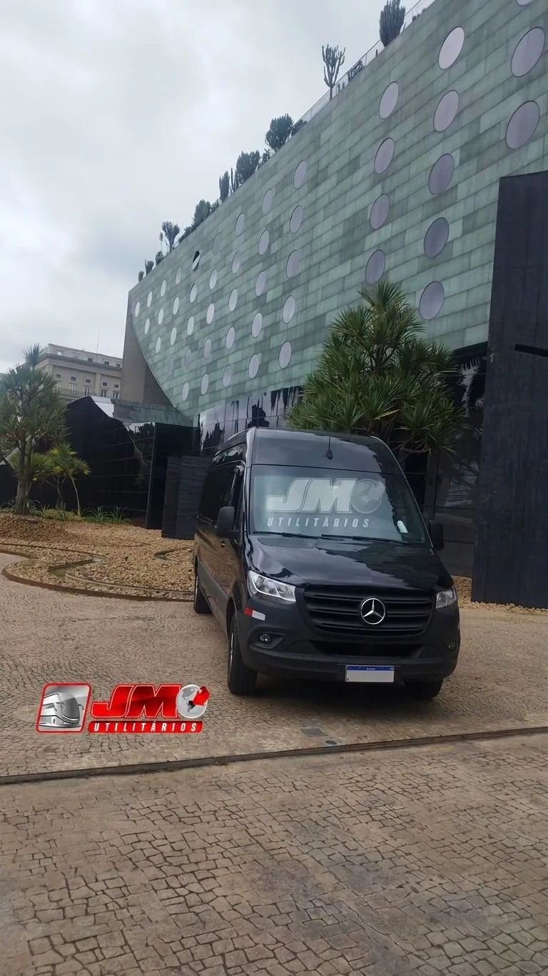Ônibus Sprinter Van 417 CDI 2026 seminovo à venda, código 208 - foto 01