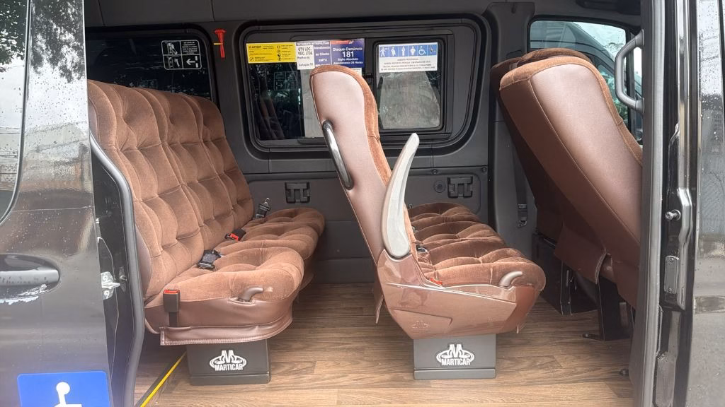 Ônibus Sprinter Van 417 CDI 2026 seminovo à venda, código 208 - foto 07