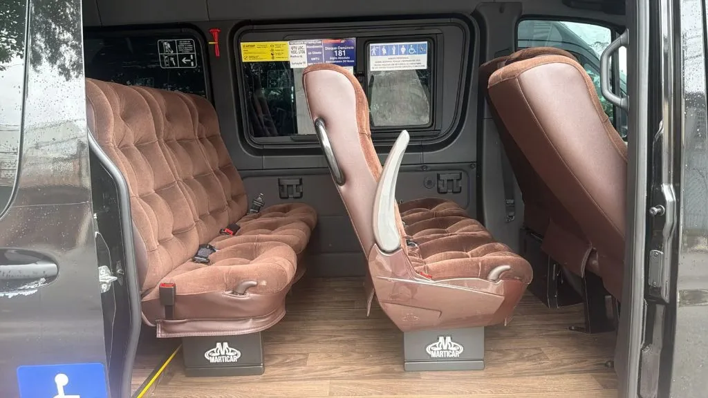 Ônibus Sprinter Van 417 CDI 2026 seminovo à venda, código 208 - foto 07
