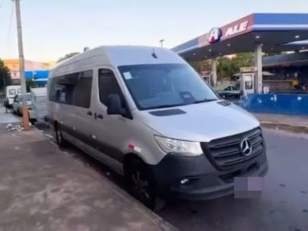 Ônibus Mercedes-Benz Sprinter CDI 417 Executiva Luxo 2026 seminovo à venda, código 59 - foto 01